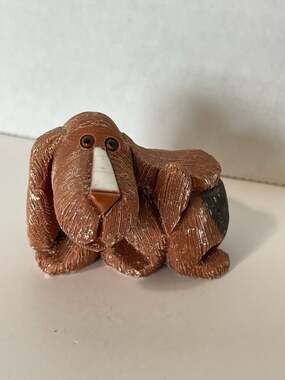 Vintage Artesania Rinconada Basset Hound Dog Figurine, Uruguay